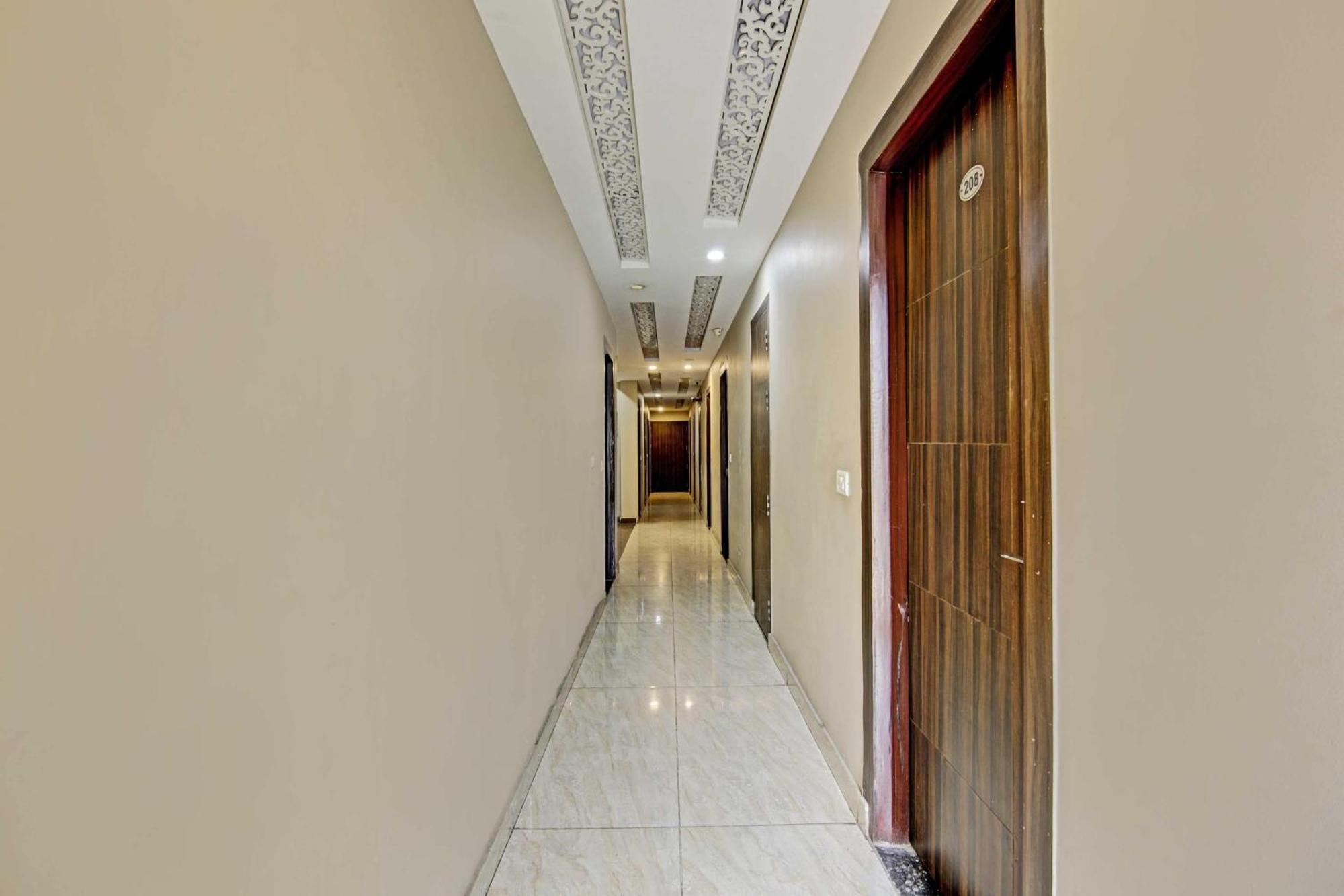 Hotel O Drizzling Land Muradnagar Exterior foto