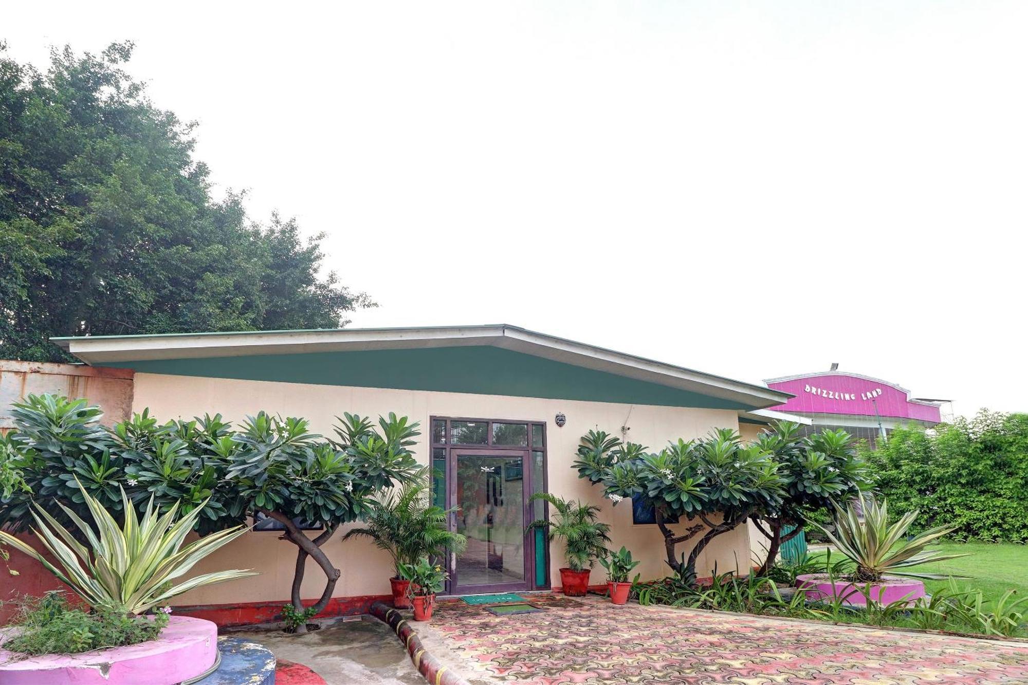 Hotel O Drizzling Land Muradnagar Exterior foto